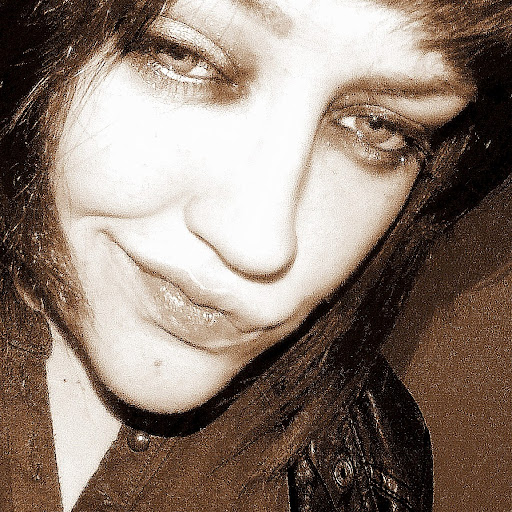 Debra Bell Photo 11