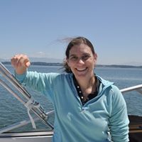Elizabeth Raphael Photo 4