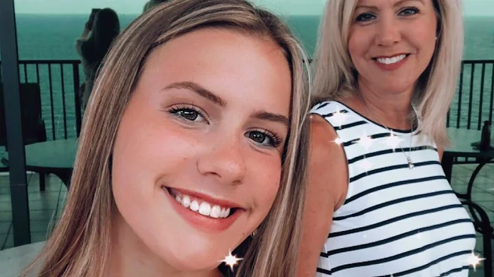 Ella Holbrook Photo 8