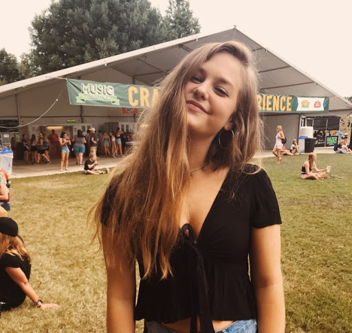 Allie Cole Photo 16