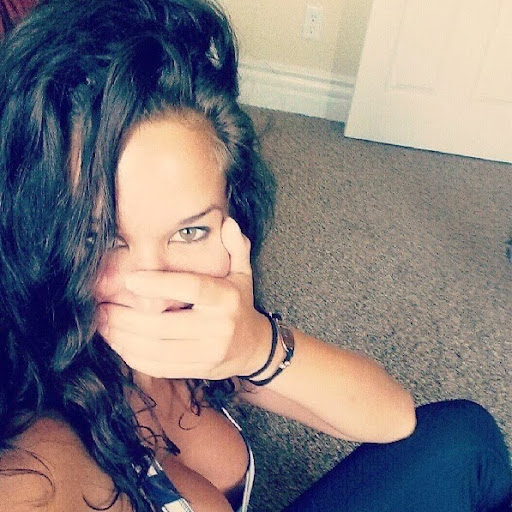 Brittany Hess Photo 14