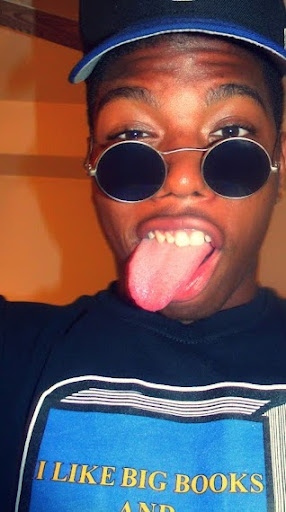 Miguel White Photo 10
