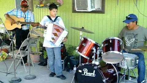 Genaro Torres Photo 30