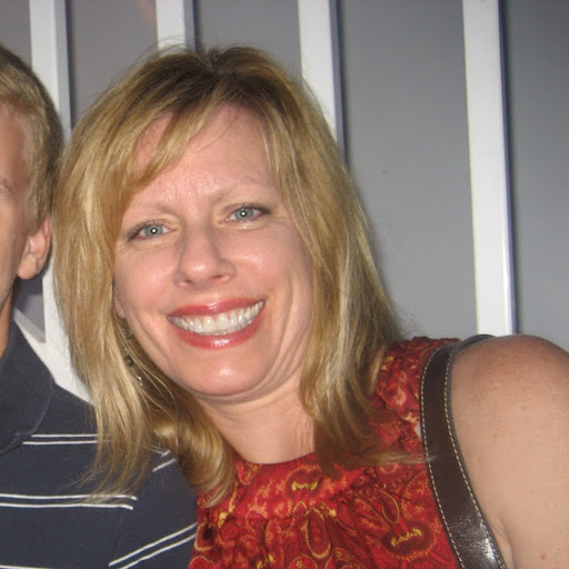 Lisa Bennett Photo 13