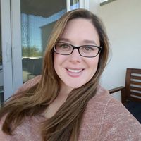 Tara Armbruster Photo 6