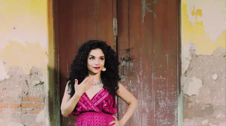 Laura Machuca Photo 22