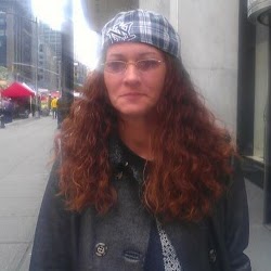 Stephanie Hooper Photo 13