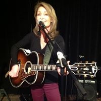 Janis Oliver Photo 6