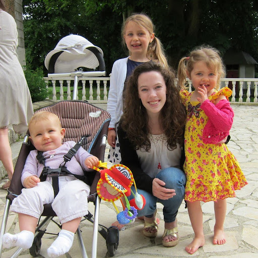 Anna Powell Photo 15