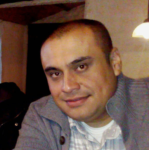 Richard Navarro Photo 13