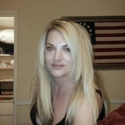 Rebecca Hanson Photo 16