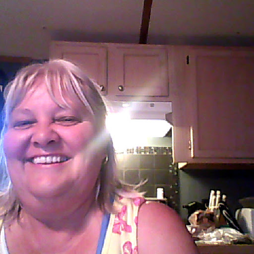 Debbie Pritchard Photo 10
