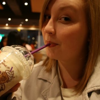 Amanda Ward Photo 14
