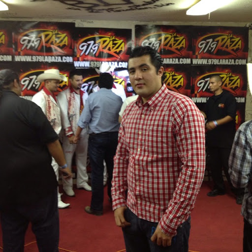 Bryan Rodriguez Photo 14