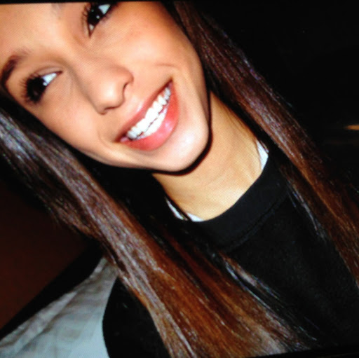 Amaris Brown Photo 7