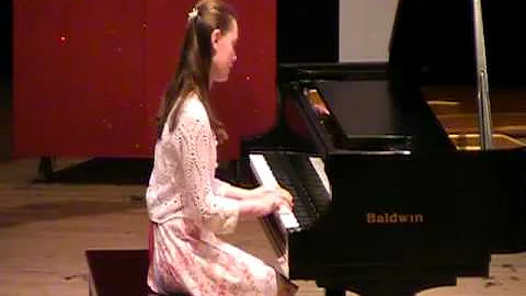Alison Roth Photo 34