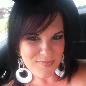 Amber Kelley Photo 10