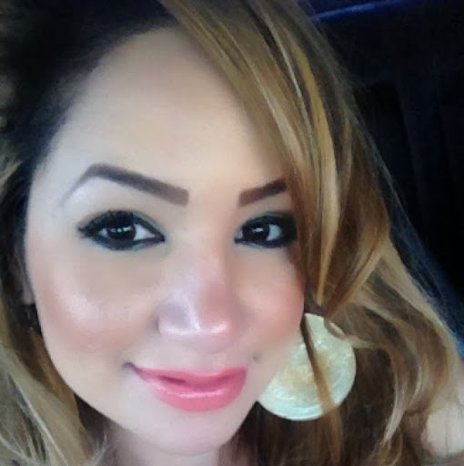 Ana Oviedo Photo 15