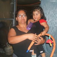Elva Castro Photo 4