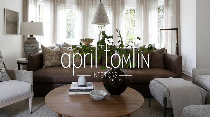 April Tomlinson Photo 25