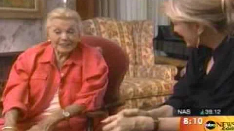 Esther Williams Photo 36