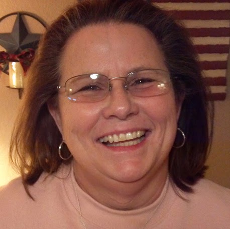 Becky Coates Photo 16