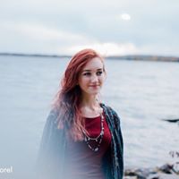 Amy Montgomery Photo 6