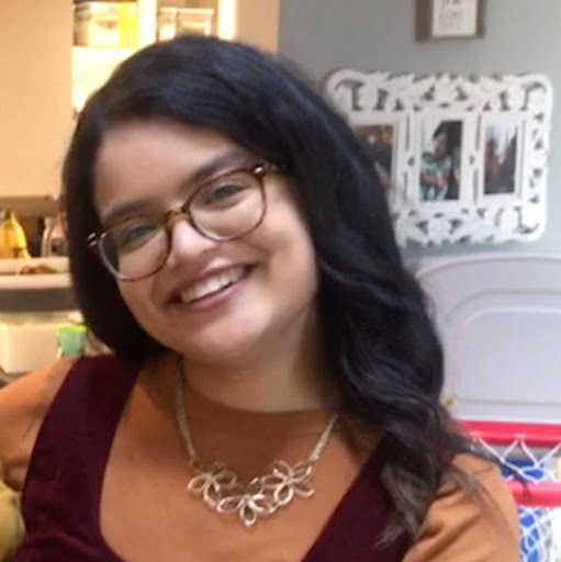 Yesenia Perez Photo 10