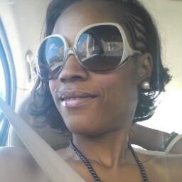 Latoya Horton Photo 11
