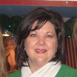 Julie Henry Photo 13