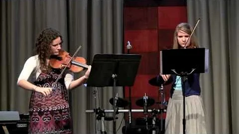 Julianne King Photo 31