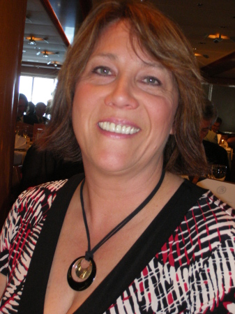 Sandra Young Photo 23