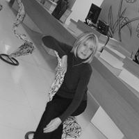 Jacqueline Nowak Photo 4