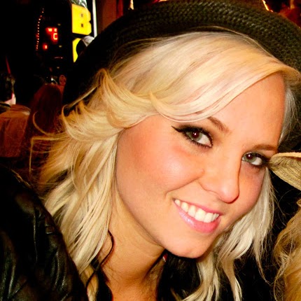 Cassie Stephens Photo 10