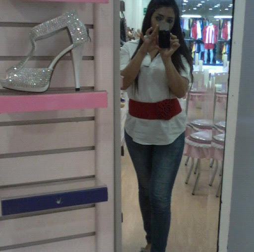 Veronica Suazo Photo 6