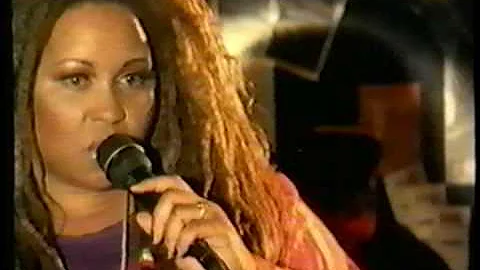 Rosie Gaines Photo 12