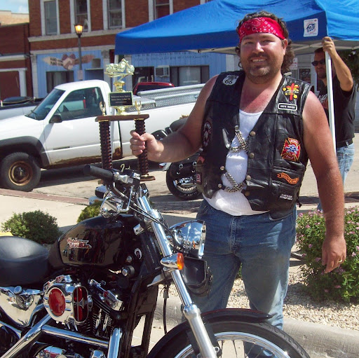 Jason Hennessee Photo 2