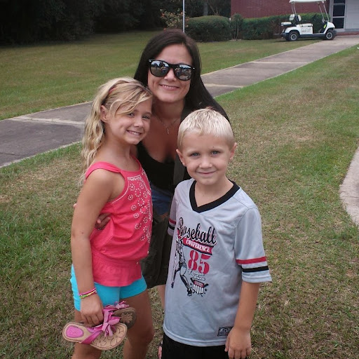 Rachel Gordon Photo 16