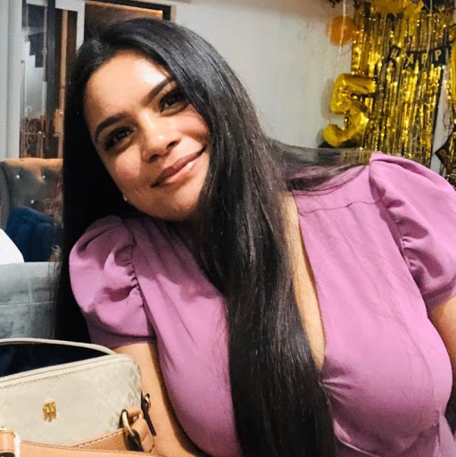Noemi Gomez Photo 10