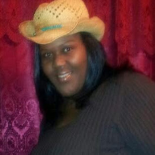 Tamara Howard Photo 16