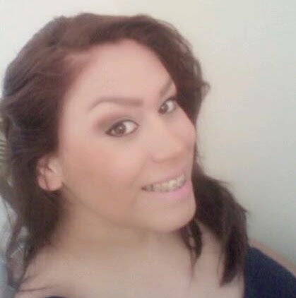Jazmin Paredes Photo 11