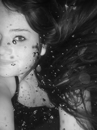 Alexis Holmes Photo 9