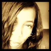 Julia Lanier Photo 4
