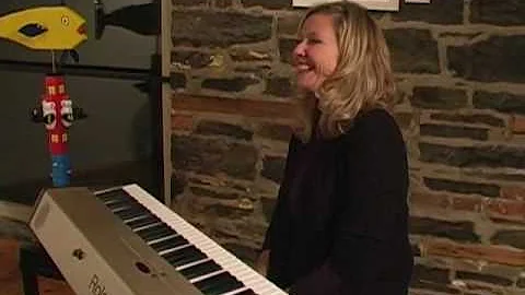 Linda Brooks Photo 38