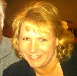 Lori Sinclair Photo 10