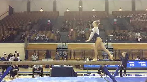 Melanie Coleman Photo 32