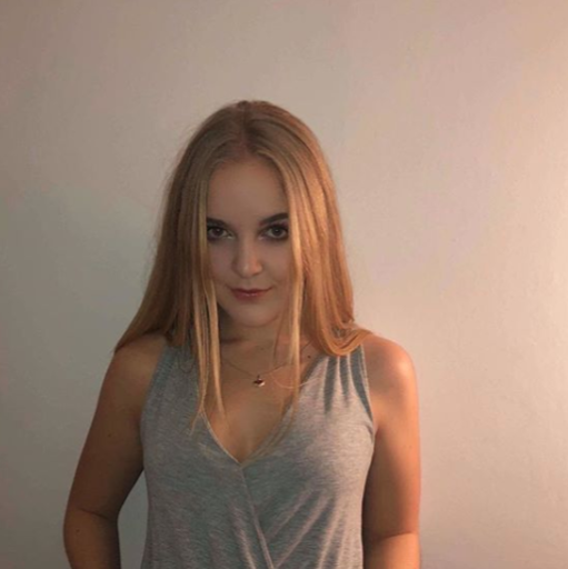 Emilie Hansen Photo 12