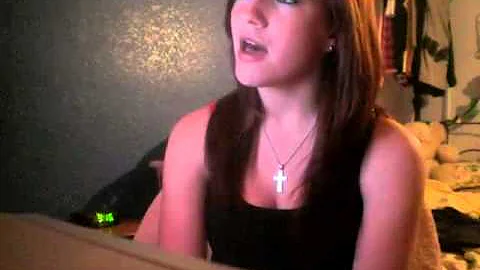 Sarah Barfield Photo 30