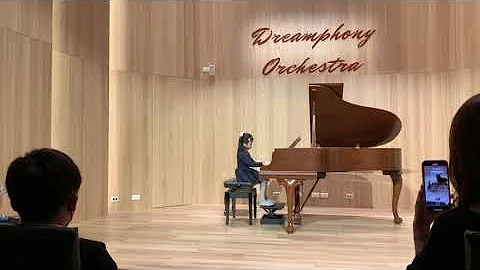 Katherine Tsai Photo 26