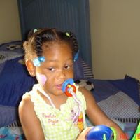 Claire Lawrence Photo 1